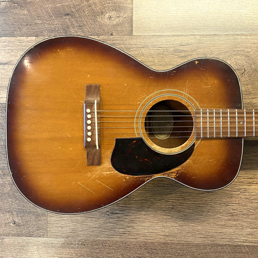 VINTAGE 1961 Guild F-20 Troubadour Sunburst Acoustic Guitar with Original Case