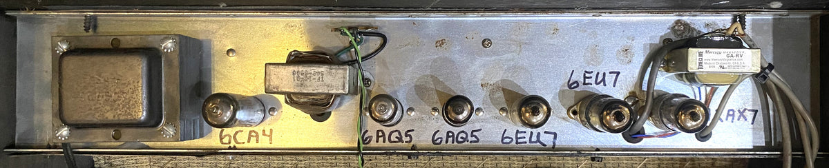 USED 1965 Epiphone Galaxie EA-33RVT 17-Watt 1 x 10" Tube Electric Guitar Combo Amplifier
