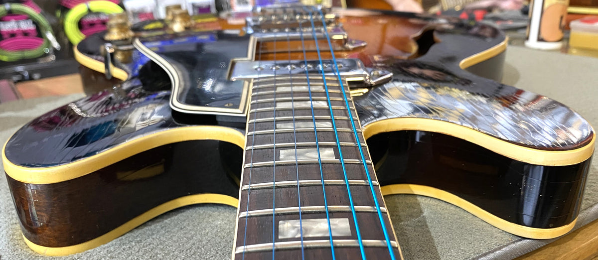 USED 1966 Gibson ES-330TD Gloss 3-Tone Sunburst Finish Hollowbody Electric Guitar with Original Hardshell Case