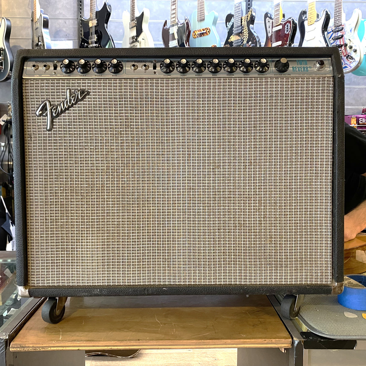 USED 1976 Fender Twin Reverb 100-Watt 2 x 12" 2-Channel All-Tube Electric Guitar Combo Amplifier