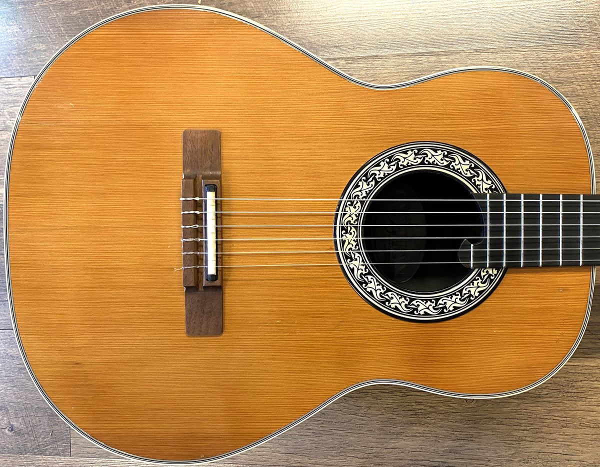USED 1979 Ovation Model 1613 Classic Natural Gloss Finish Classical Nylon-String Acoustic-Electric Guitar with Original Hardshell Case