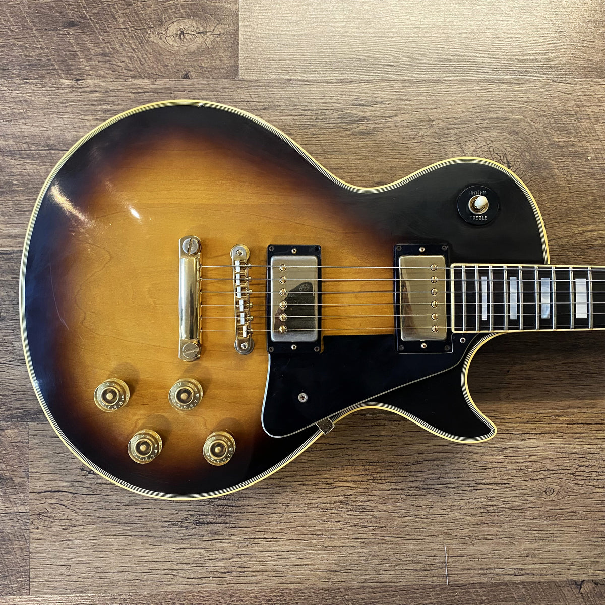 USED 1981 Gibson Les Paul Custom "Norlin Era" Gloss Tobacco Sunburst Finish Electric Guitar with Tokai Hardshell Case