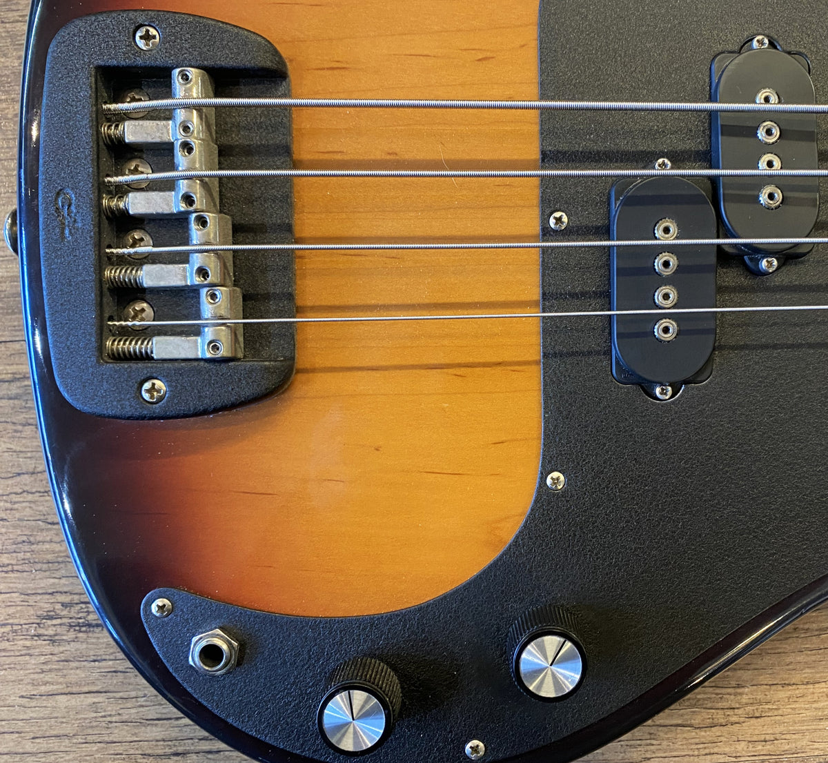 USED 1989 G&L SB-1 Gloss 3-Tone Sunburst Finish Electric Bass Guitar with Hardshell Case