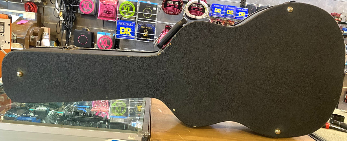 Takemine TC132SC Natural Gloss Finish Classical Nylon-String Acoustic Electric Guitar with Hardshell Case & Guitar Stand