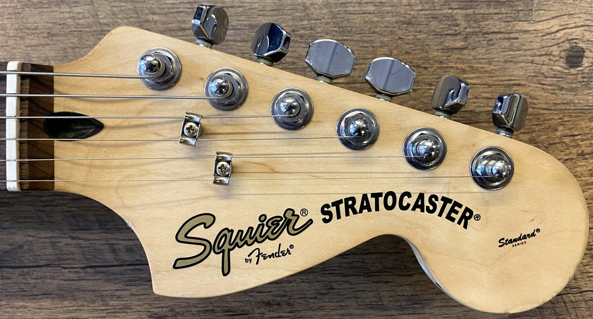 USED 2005 Fender Squier Standard Series Limited Edition Icehouse Stratocaster Gloss Silver Finish Electric Guitar