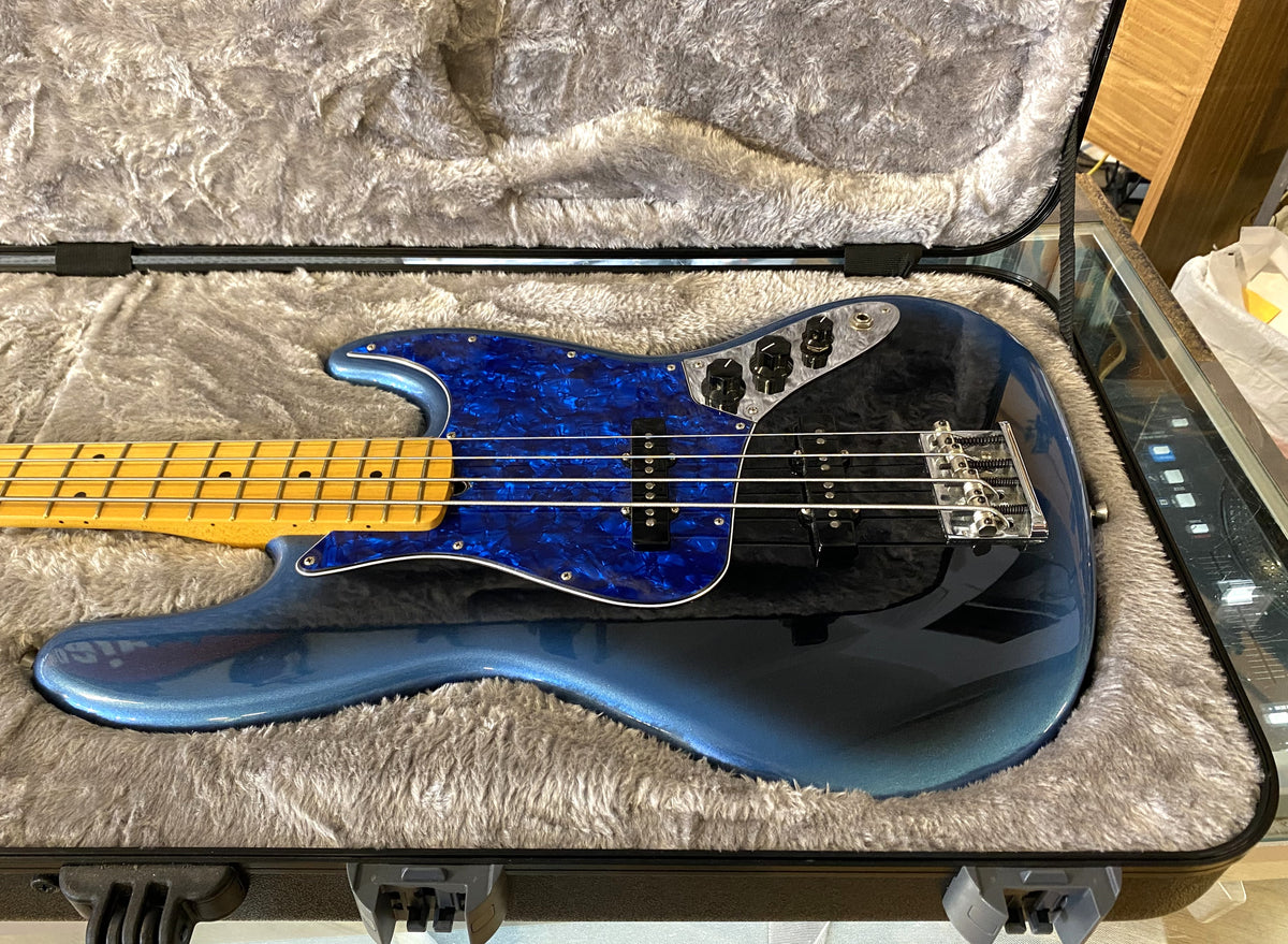 USED 2021 Fender American Pro II Jazz Bass Gloss Dark Night Finish Electric Bass Guitar with Original Hardshell Case