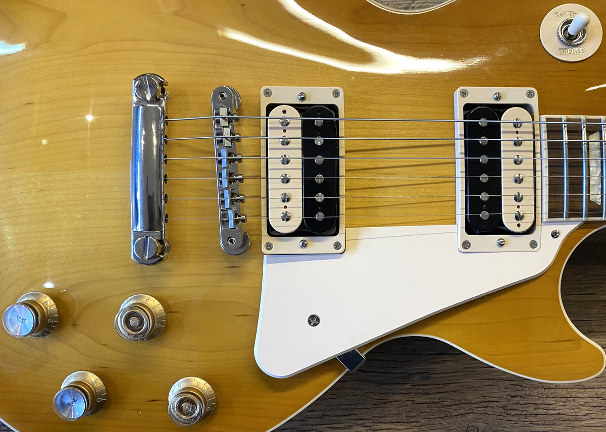 USED 2021 Gibson Les Paul Classic Gloss Honeyburst Finish Electric Guitar with Original Hardshell Case