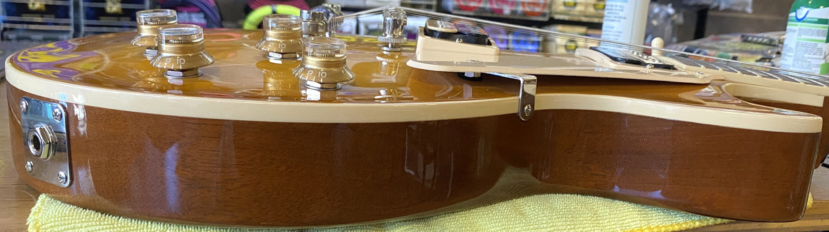 USED 2021 Gibson Les Paul Classic Gloss Honeyburst Finish Electric Guitar with Original Hardshell Case