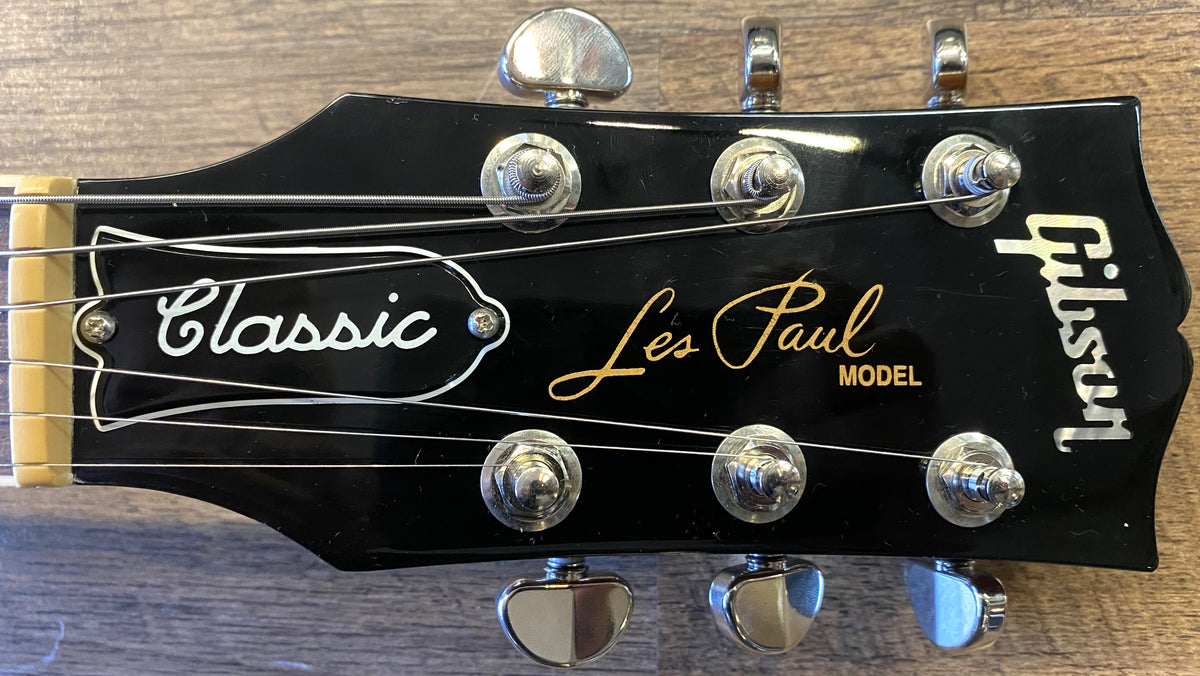 USED 2021 Gibson Les Paul Classic Gloss Honeyburst Finish Electric Guitar with Original Hardshell Case