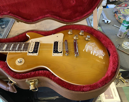 USED 2021 Gibson Les Paul Classic Gloss Honeyburst Finish Electric Guitar with Original Hardshell Case