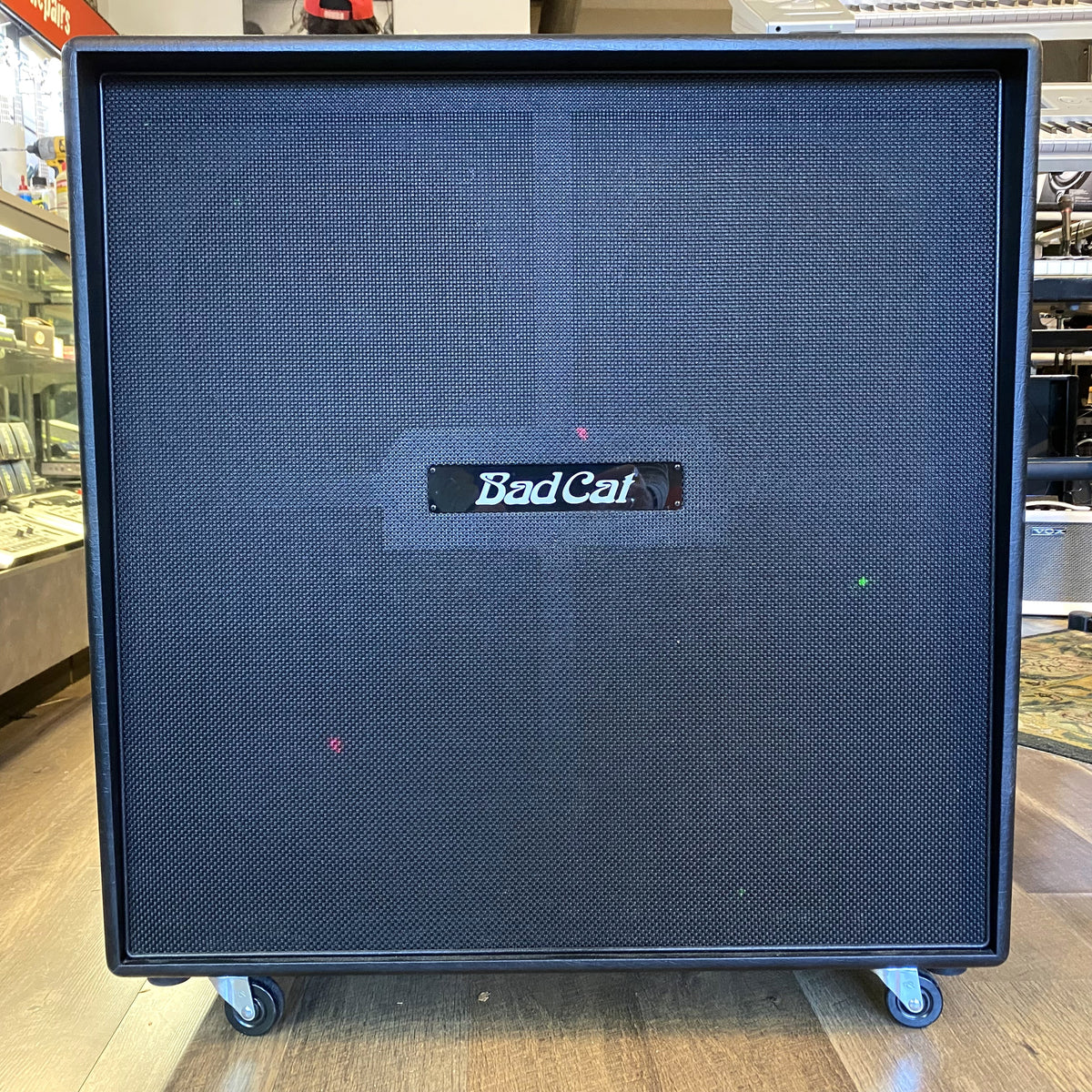 USED Bad Cat 412X 240-Watt 4 x 12" Electric Guitar Amplifier Extension Speaker Cabinet