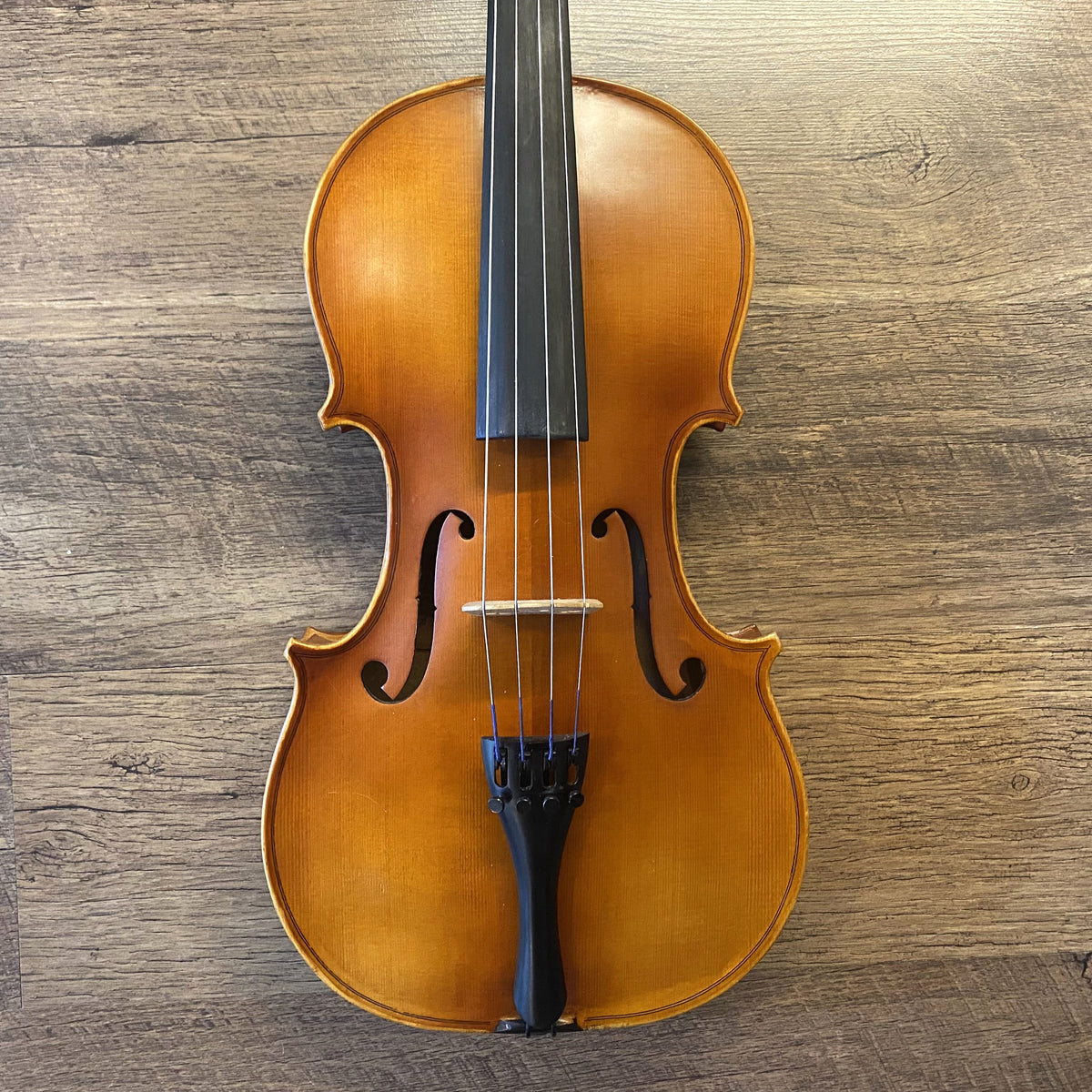 USED Carlo Robelli P-260 16-Inch Natural Satin Finish Intermediate Model Viola with Original Foamcore Case