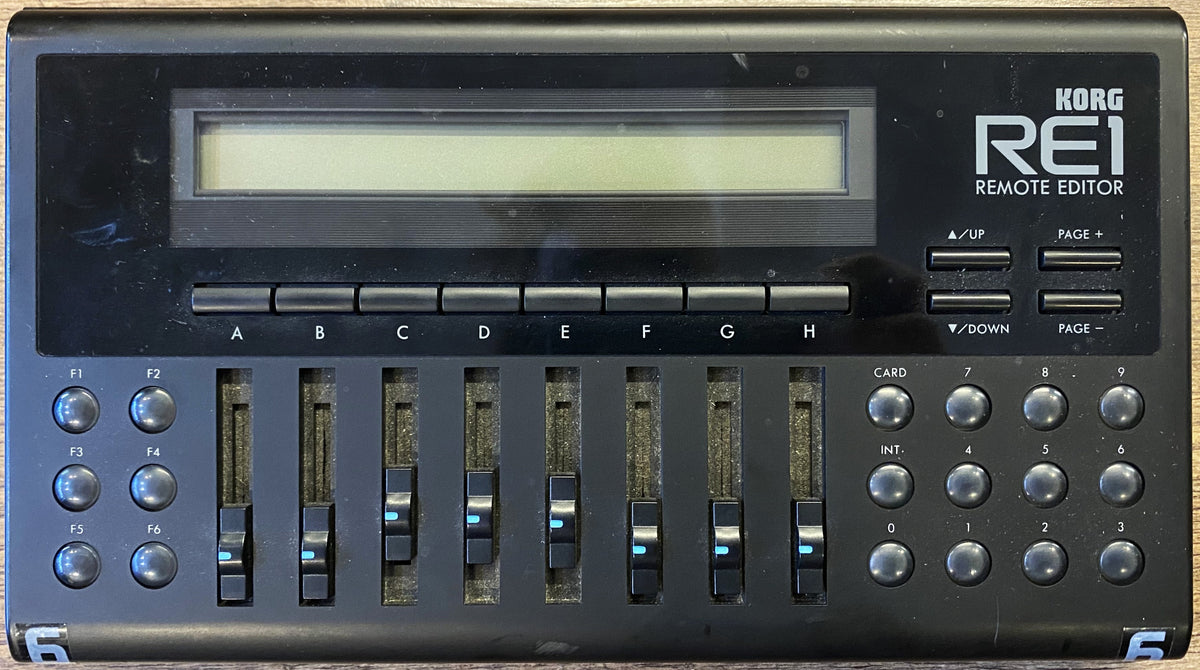 Korg M3R AI Synthesis Digital Synthesizer Rackmount Module and Korg RE1 Remote Editor with 8-Pin Cable