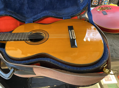M. Horabe Model 35 Natural Gloss Finish Classical Nylon-String Acoustic Guitar with Case & Cover