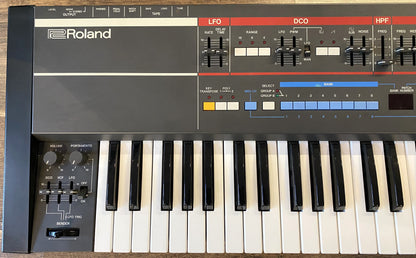 Roland Juno-106 61-Key Programmable Polyphonic Analog Synthesizer Keyboard