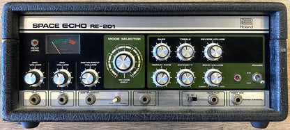 Roland RE-201 Space Echo Tape Delay/Reverb Effects Unit