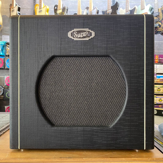 USED Supro 1812R Blues King 12 15-Watt 1 x 12" Electric Guitar Combo Amplifier