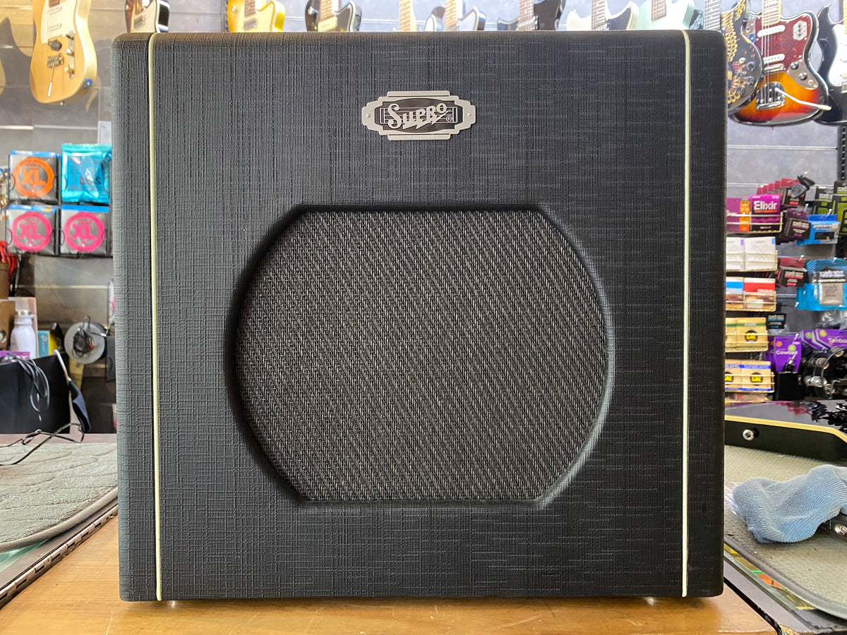 USED Supro 1812R Blues King 12 15-Watt 1 x 12" Electric Guitar Combo Amplifier
