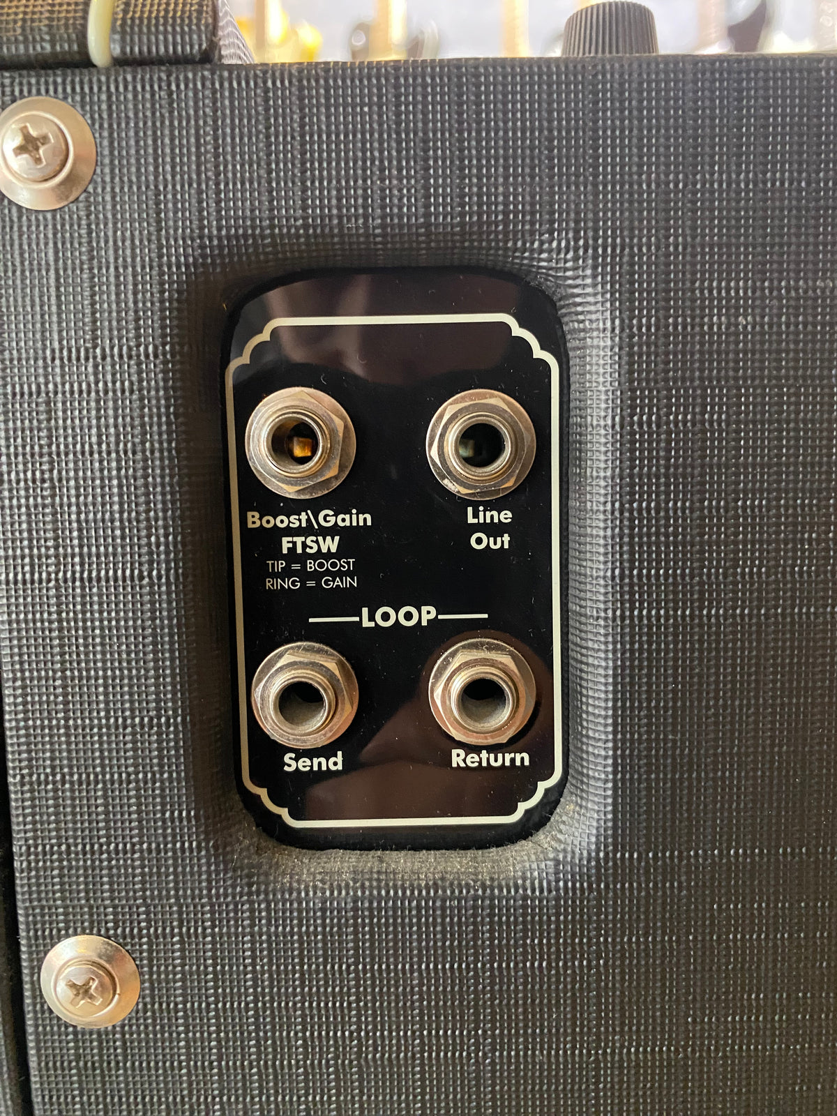 USED Supro 1812R Blues King 12 15-Watt 1 x 12" Electric Guitar Combo Amplifier