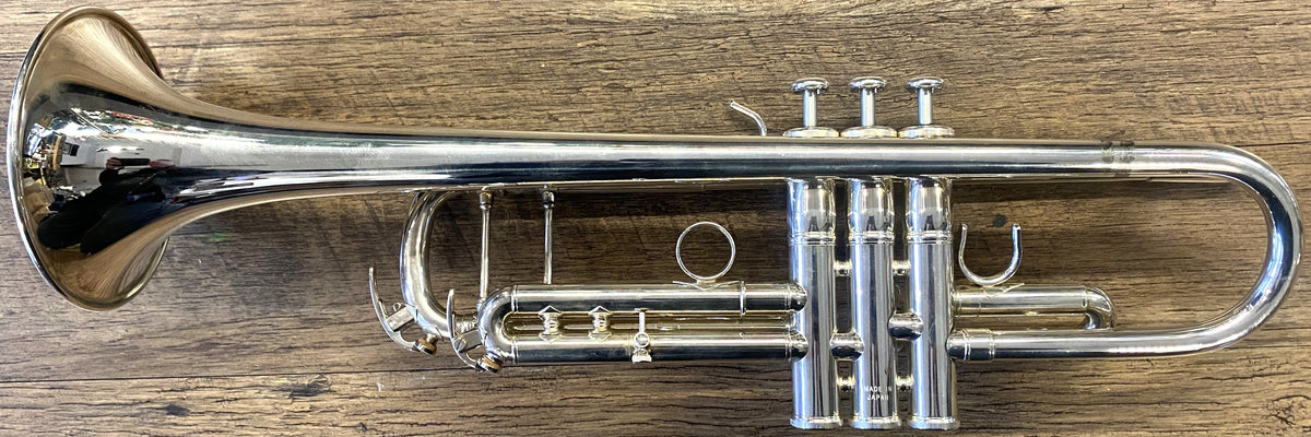 USED Yamaha YTR-8335S Xeno Series Silver-Plated Bb Trumpet w/ Original Case