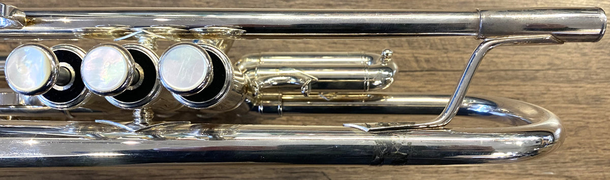 USED Yamaha YTR-8335S Xeno Series Silver-Plated Bb Trumpet w/ Original Case
